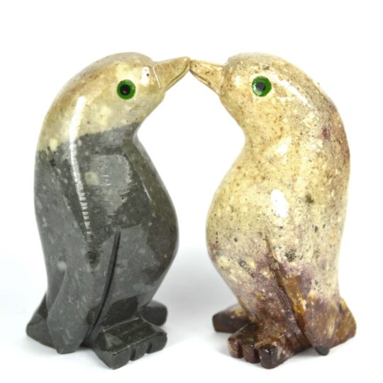 Entzückender Pinguin aus Speckstein ca. 7 cm.