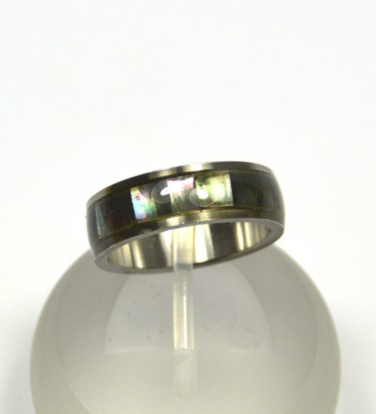 Ring mit Muschelstücken gelb