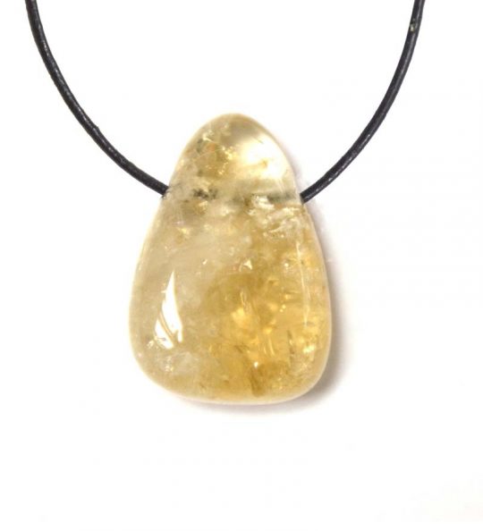 Schöner gebohrter Trommelstein aus Citrin