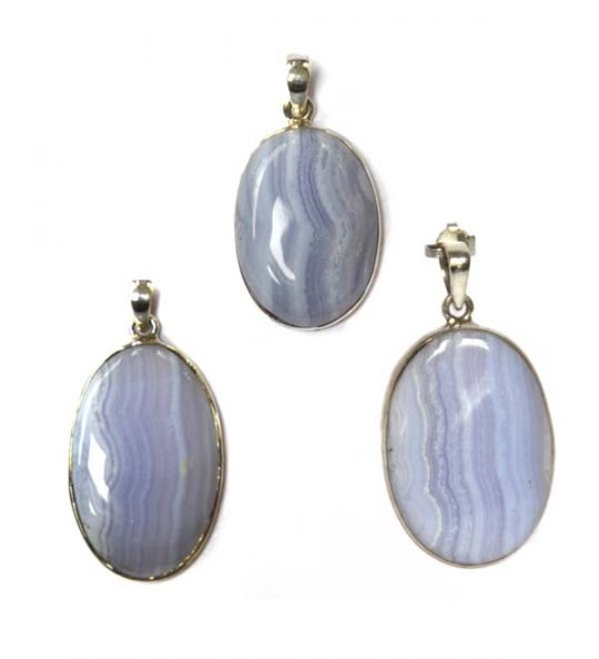 hellblauer Anhänger Chalcedon in 925er Silber