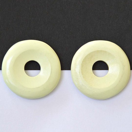 Zitronenchrysopras Donut Durchmesser ca. 3 cm Bohrung ca. 8 mm
