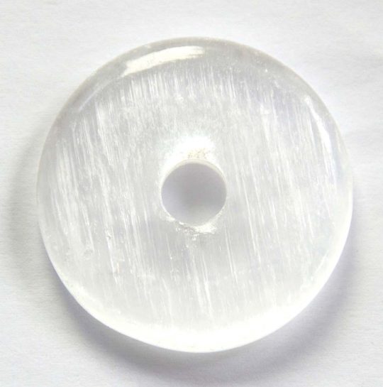 Selenit Donut Durchmesser ca. 4 cm Bohrung ca. 8 mm