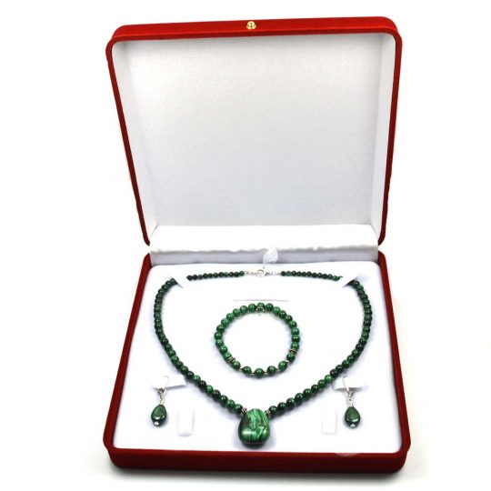 <p>grünes Malachit Schmuck Set Kette Armband und Ohrringe</p>
