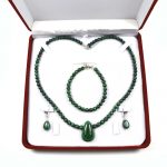 <p>gelb braun schimmerndes Tigerauge Schmuck Set Kette Armband und Ohrringe</p>