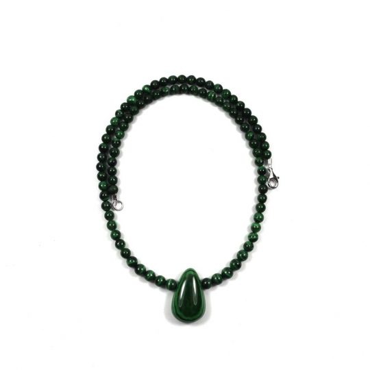 <p>grünes Schmuck Set Malachit Kette Armband und Ohrringe</p>