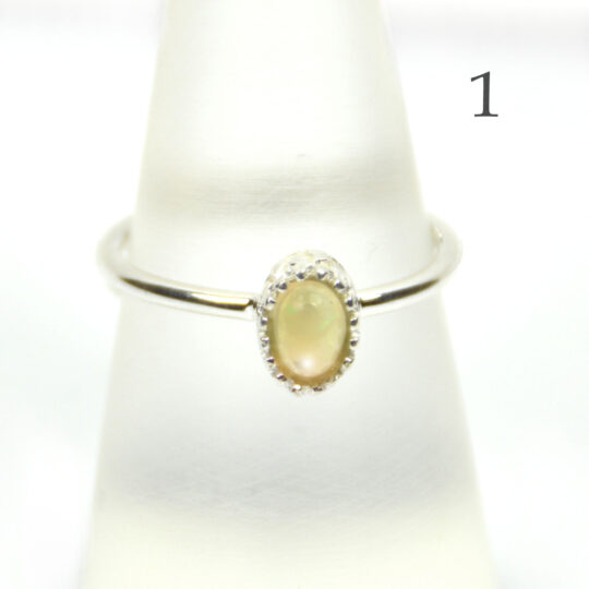 Schöner Silberring mit Opal