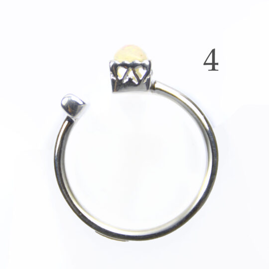 Schöner Silberring mit Opal