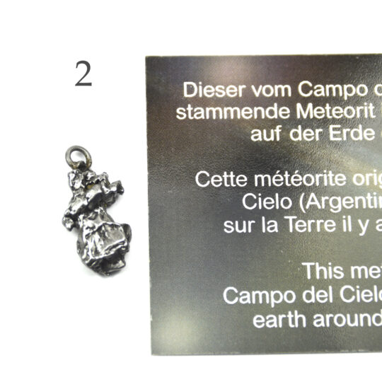 Meteoritenstück aus Eisen und Nickel mit Öse