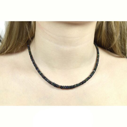 Schwarze Opal Kette ca. 45 cm