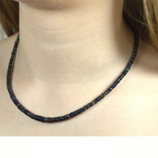 Schwarze Opal Kette ca. 45 cm